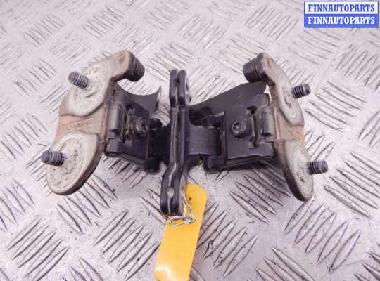 купить Петля крышки багажника на BMW 1-series (E87)