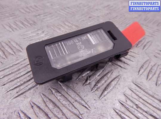 купить Плафон подсветки номерного знака на BMW 3-series (E90/91/92)