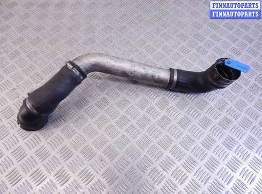 Патрубок двигателя BM3228538 на BMW 5-series (E60/61)