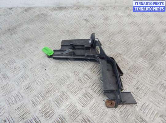 Кронштейн пластмассовый BM3206343 на BMW 3-series (E46)
