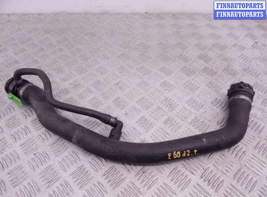 Патрубок двигателя BM3228518 на BMW 5-series (E60/61)