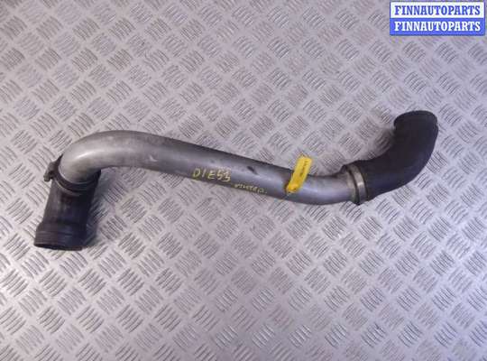 Патрубок двигателя BM3241318 на BMW X5-series (E53)