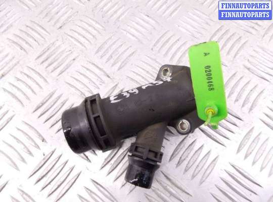 Патрубок двигателя BM3220653 на BMW 5-series (E39)