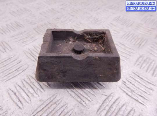 Поддомкратник пластмассовый BM3208409 на BMW 3-series (E46)