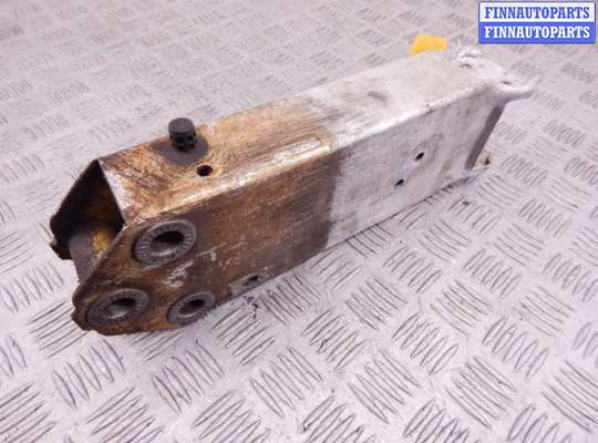 купить Кронштейн металлический на BMW 7-series (F01/02)