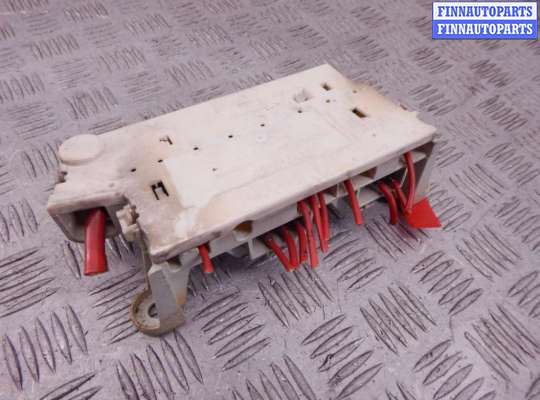 купить Блок предохранителей на BMW 5-series (E39)