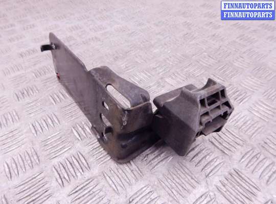 купить Рамка передняя (передняя монтажная панель) на BMW 3-series (E90/91/92)