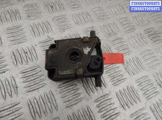 Замок капота BM3675616 на BMW 3-series (E46)