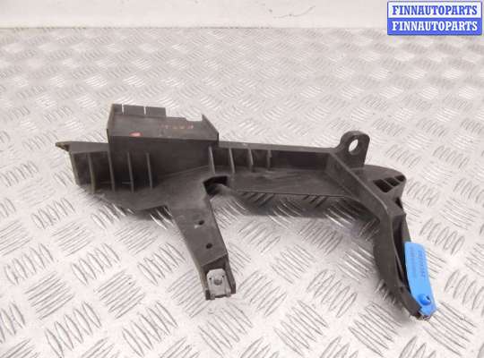 Кронштейн пластмассовый BM3236471 на BMW X3-series (E83)