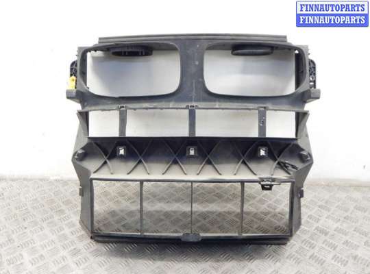 Планка телевизора верхняя на BMW X5 (E70)