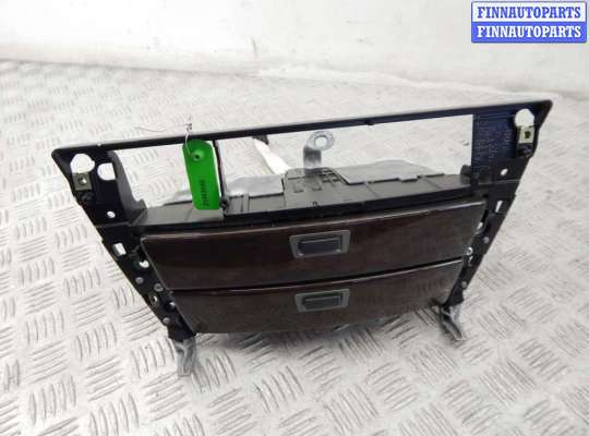 Ящик вещевой (бардачок) BM3425389 на BMW 7-series (E65/66)