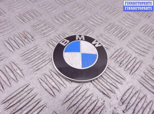 Купить Автомобильная эмблема на BMW 3-series (F30/31) Автомобильная эмблема BM3656074 на BMW 3-series (F30/31)