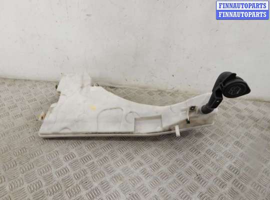 Бачок омывателя на BMW X5 (E70)