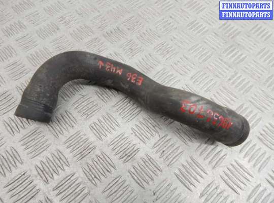 Патрубок двигателя BM3393273 на BMW 3-series (E36)