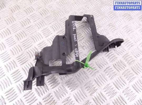 Кронштейн пластмассовый BM3433304 на BMW X5-series (E53)