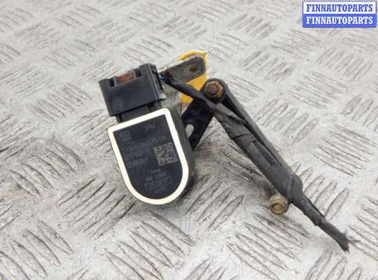 купить Датчик дорожного просвета на BMW 7-series (F01/02)