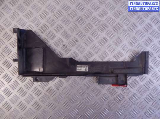 Кронштейн пластмассовый BM3236484 на BMW X3-series (E83)