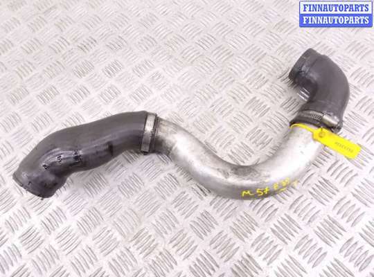 Патрубок двигателя BM3220833 на BMW 5-series (E39)
