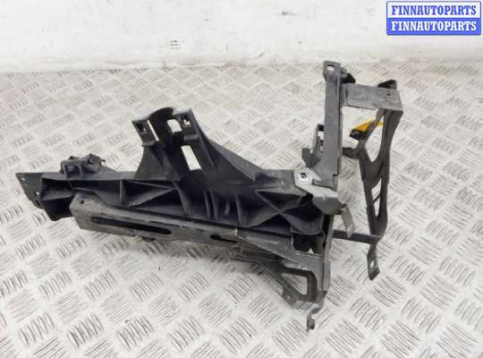 купить Кронштейн пластмассовый на BMW 7-series (F01/02)