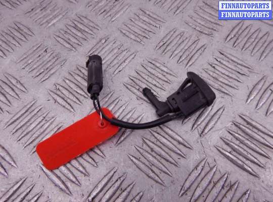 купить Форсунка омывателя лобового стекла на BMW 3-series (E46)