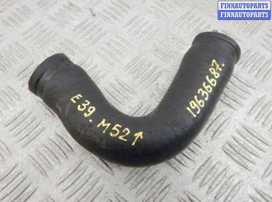 Патрубок двигателя BM3220561 на BMW 5-series (E39)
