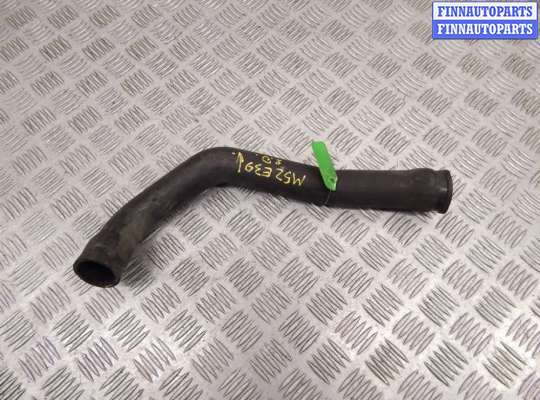 Патрубок двигателя BM3220610 на BMW 5-series (E39)