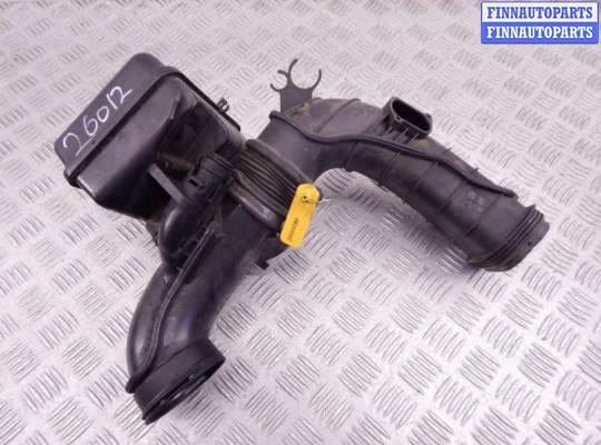 Патрубок двигателя BM3657212 на BMW 5-series (F10/11)