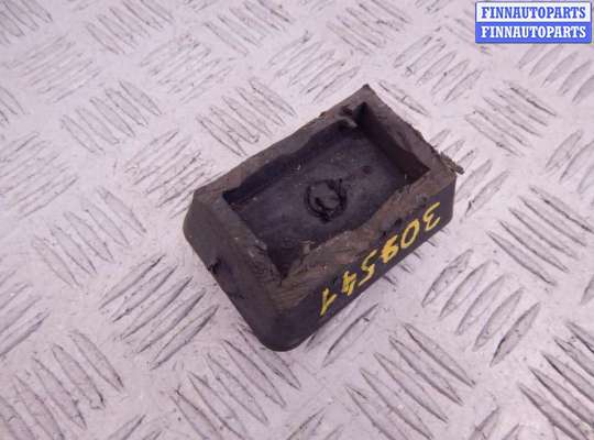 Поддомкратник пластмассовый BM3208390 на BMW 3-series (E46)