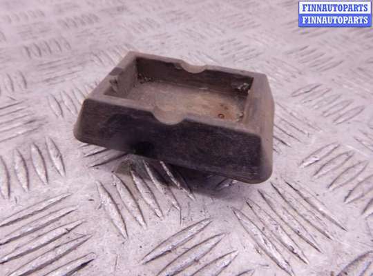 купить Поддомкратник пластмассовый на BMW 5-series (E39)