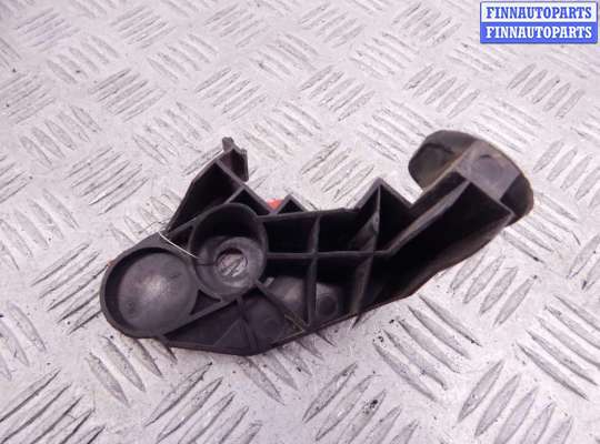Кронштейн пластмассовый BM3206336 на BMW 3-series (E46)