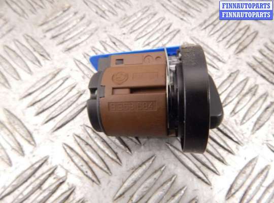 Переключатель кнопочный BM3232164 на BMW 7-series (E38)