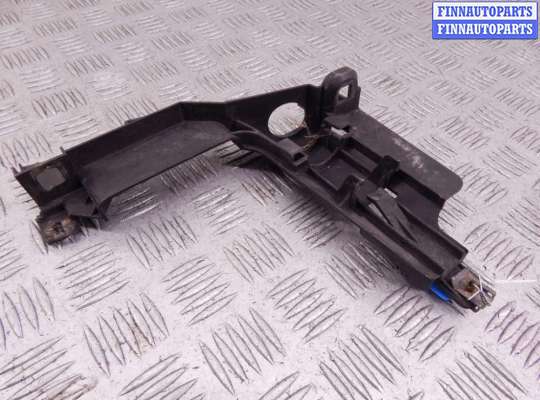 Кронштейн пластмассовый BM3206102 на BMW 3-series (E46)