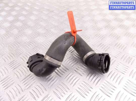 Патрубок двигателя BM3212633 на BMW 3-series (E90/91/92)