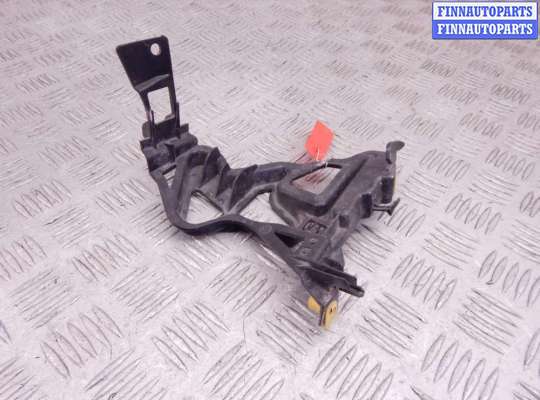 Кронштейн пластмассовый BM3558577 на BMW 7-series (F01/02)