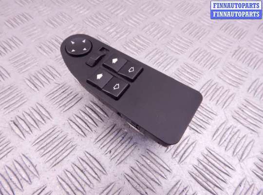 Переключатель кнопочный BM3657729 на BMW 5-series (E39)