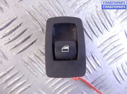 Переключатель кнопочный BM2358175 на BMW 5-series (E60/61)