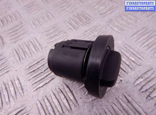 Переключатель кнопочный BM3232171 на BMW 7-series (E38)