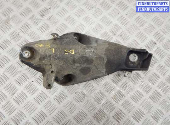 купить Кронштейн металлический на BMW X5-series (E70)