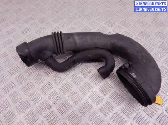 Патрубок двигателя BM3241424 на BMW X5-series (E53)