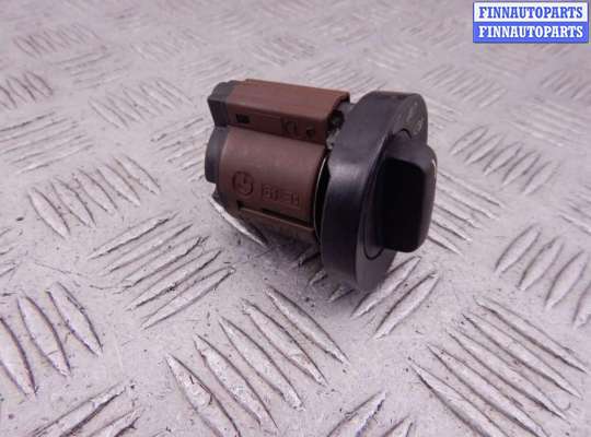 Переключатель кнопочный BM3232173 на BMW 7-series (E38)