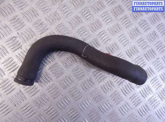 Патрубок двигателя BM3393238 на BMW 3-series (E36)