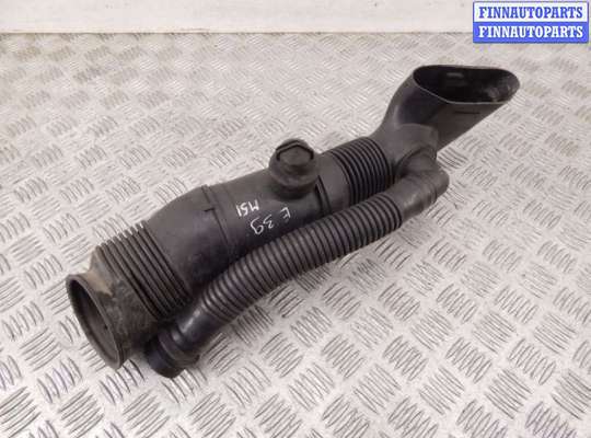 Патрубок двигателя BM3220598 на BMW 5-series (E39)