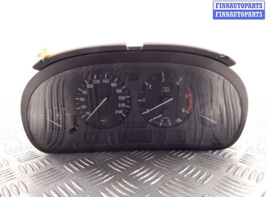 купить Щиток (блок) приборов на BMW 5-series (E39)