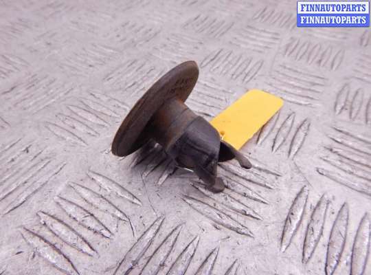 купить Заглушка пластмассовая на BMW 3-series (E36)