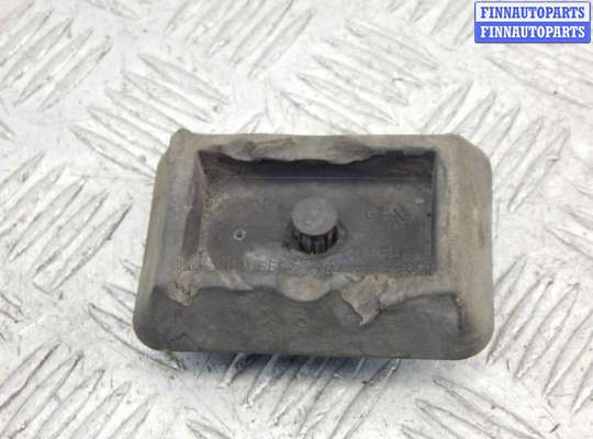 Поддомкратник пластмассовый BM3221493 на BMW 5-series (E39)