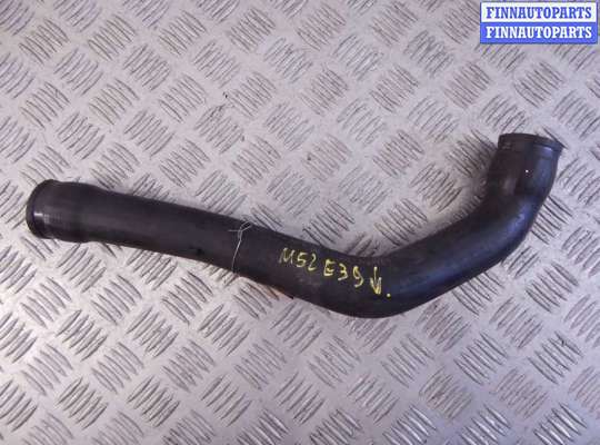 Патрубок двигателя BM3220546 на BMW 5-series (E39)
