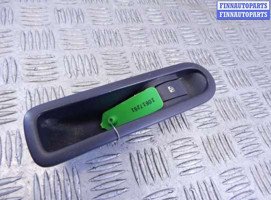 Переключатель кнопочный RN1451902 на RENAULT SCENIC  II рестайлинг (2006-2009)