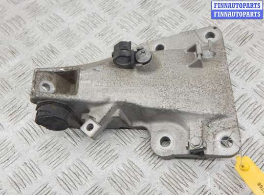 купить Кронштейн металлический на BMW 3-series (E90/91/92)