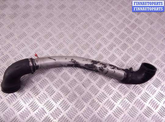 Патрубок двигателя BM3259323 на BMW 3-series (E36)
