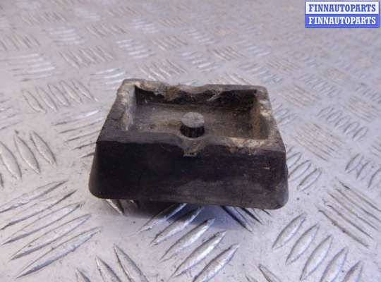 Поддомкратник пластмассовый BM3208379 на BMW 3-series (E46)